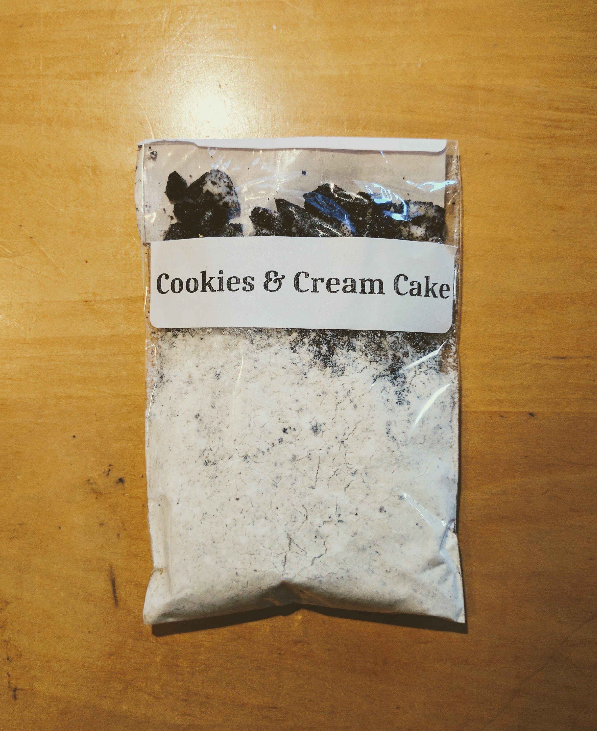 cookies and cream cake packet